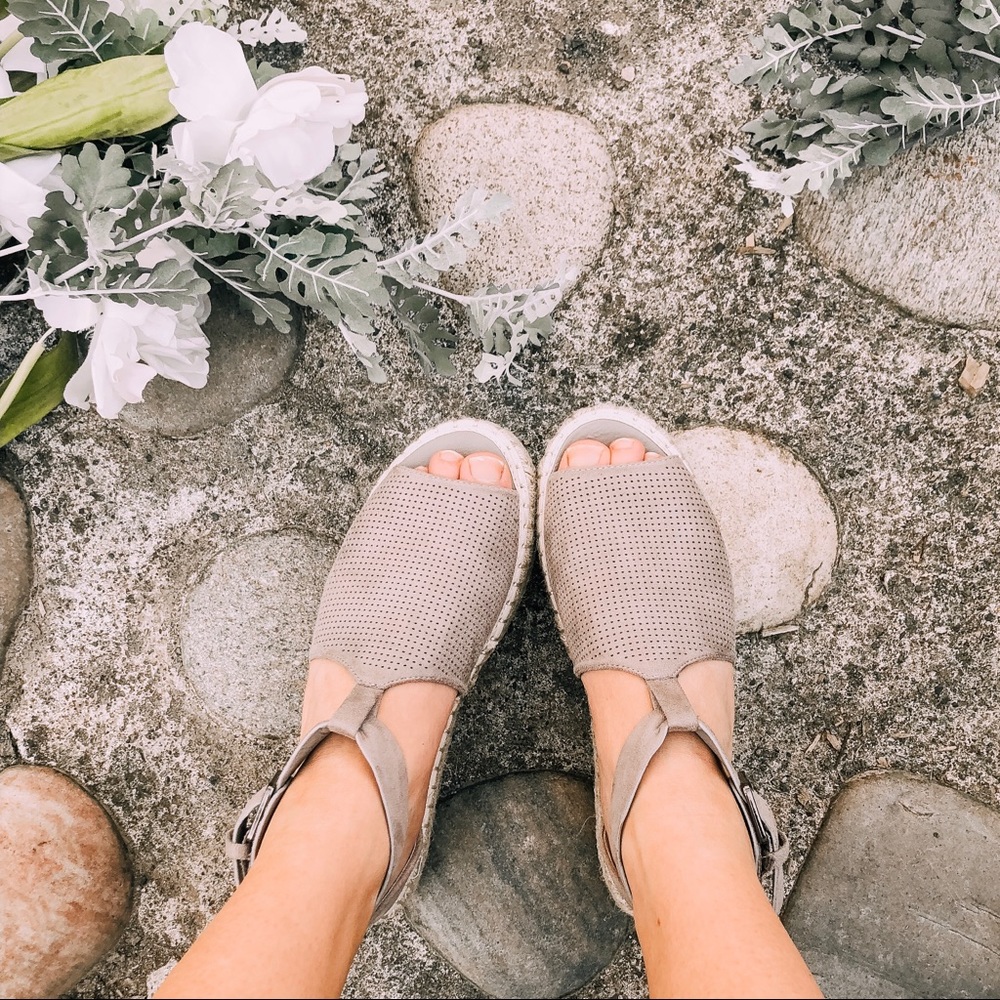 The ESMÉ Open Toe Cutout Espadrilles✨ - Picture 5 of 6